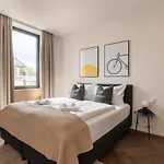 Aparthotel Limehome Schillerstrasse 4*