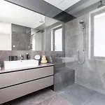 Limehome Schillerstrasse Aparthotel 4*