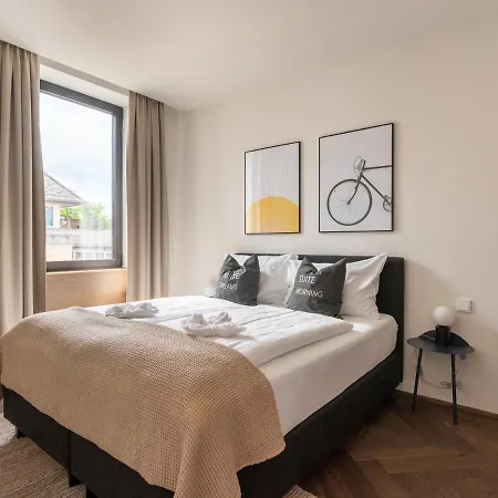 Aparthotel Limehome Schillerstrasse 3*