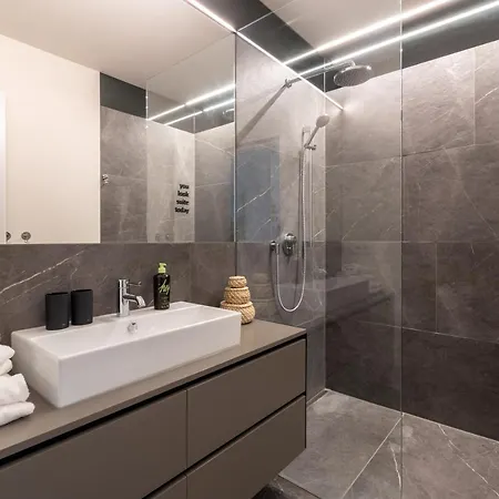 Limehome Schillerstraße 3* Linz