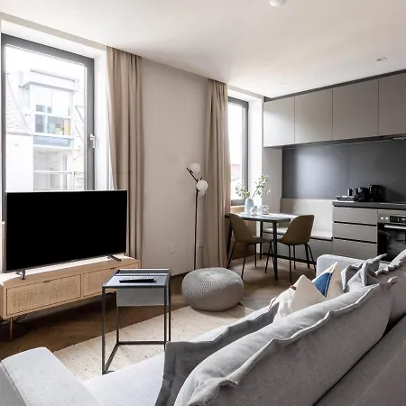 Limehome Schillerstraße 4*