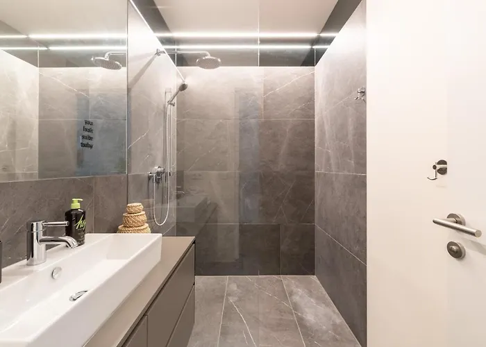 Limehome Schillerstrasse 3*