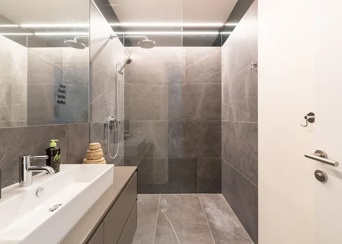 Limehome Schillerstrasse 3* لينتز